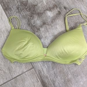 Victoria's Secret very sexy wireless bra